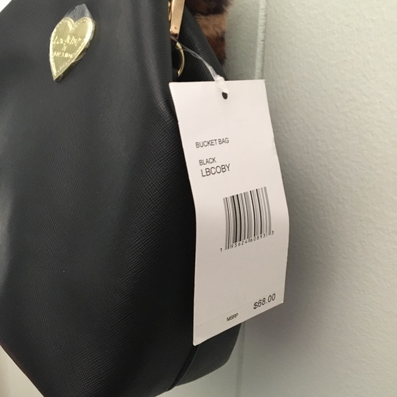 NWT Betsey Johnson bucket bag with leopard detail - Picture 4 of 10